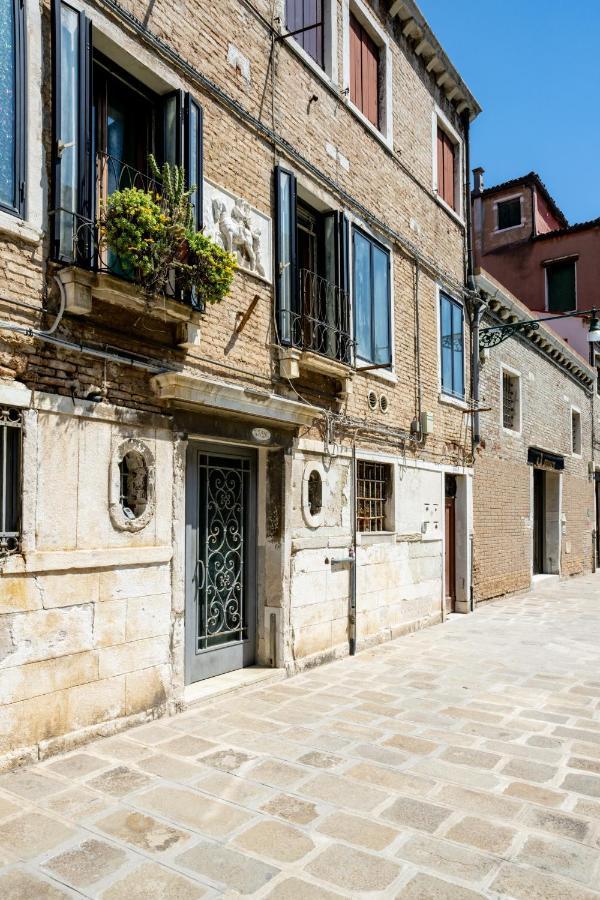 Ca' Tintoretto Venice Exterior photo